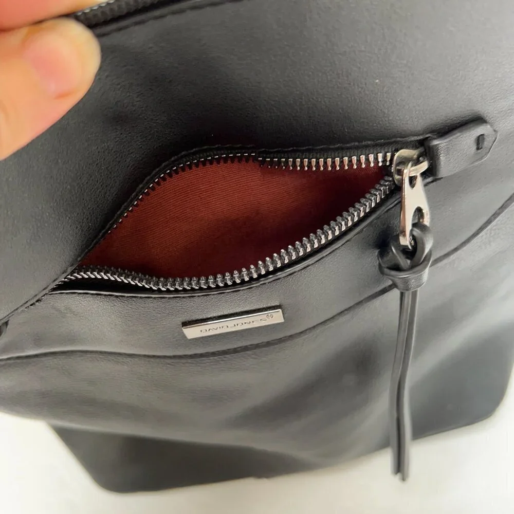 DAVID JONES PARIS Womens‎ Black Leather Backpack Bag (Read)